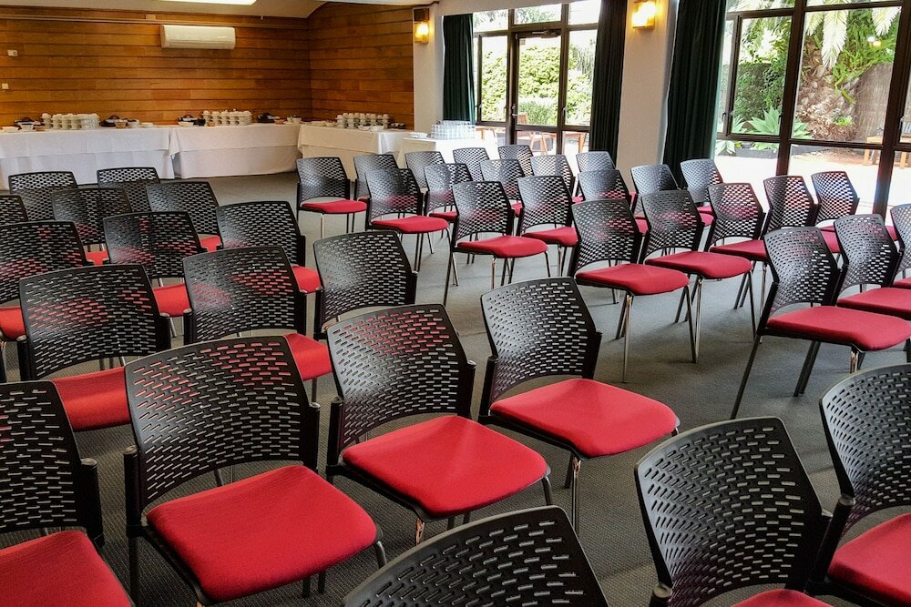 Фото Auckland Rose Park Hotel