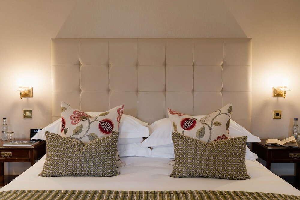 Фото Ashdown Park Hotel & Country Club