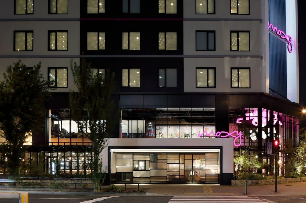 Фото Moxy Osaka Umeda