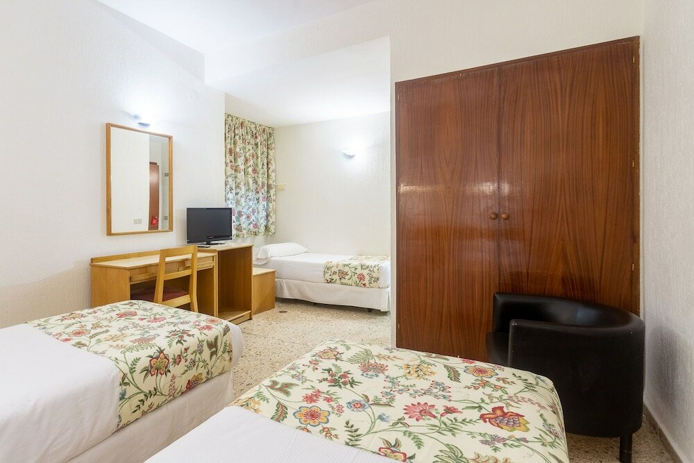 Фото Hotel Leuka