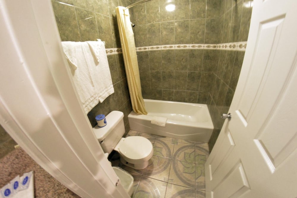 Фото Palace Inn Oxnard