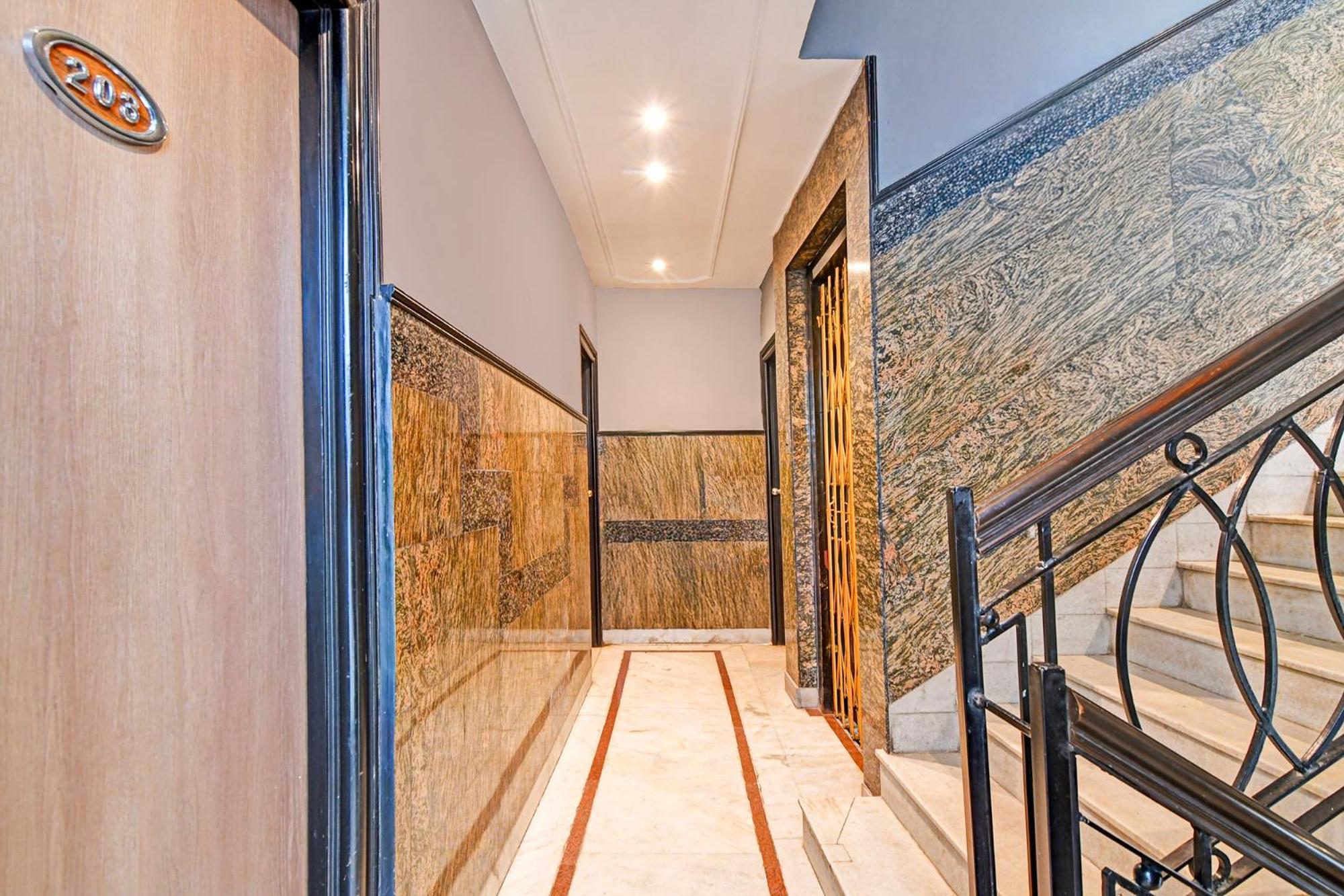 Фото Hotel Gulshan International