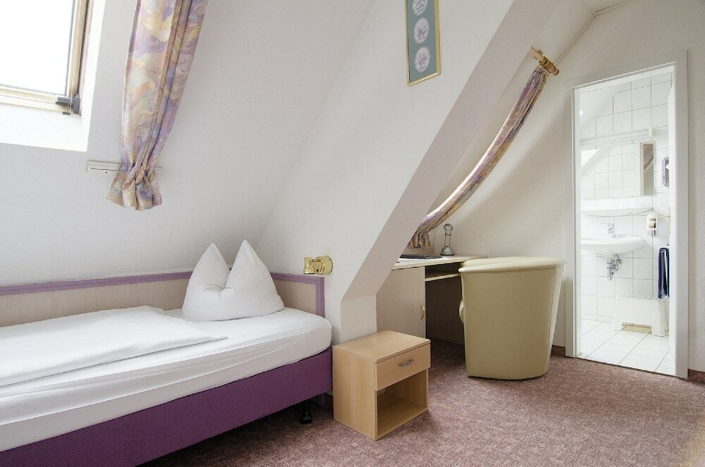 Фото Hotel & Restaurant Park Cafe Isa