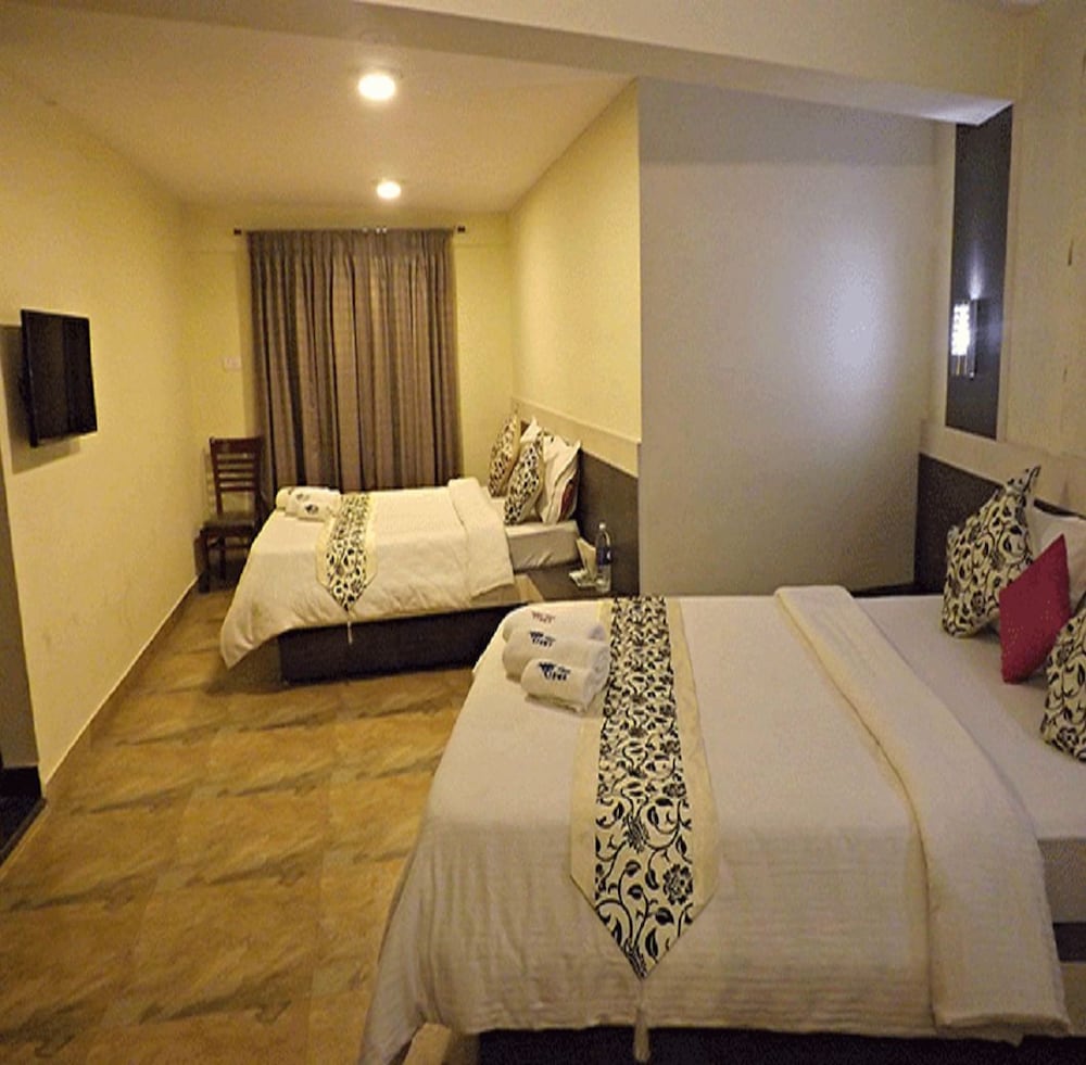 Фото The Majestic Crown