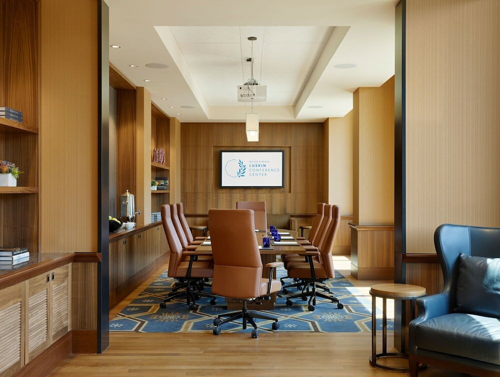 Фото UCLA Luskin Conference Center