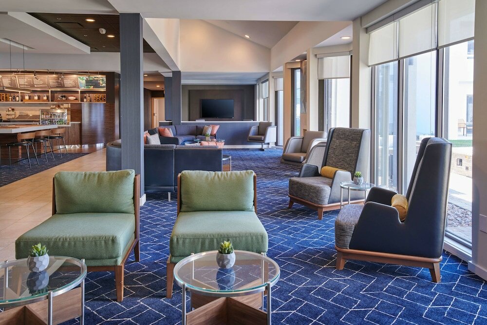 Фото Courtyard by Marriott Chicago Highland Park/Northbrook