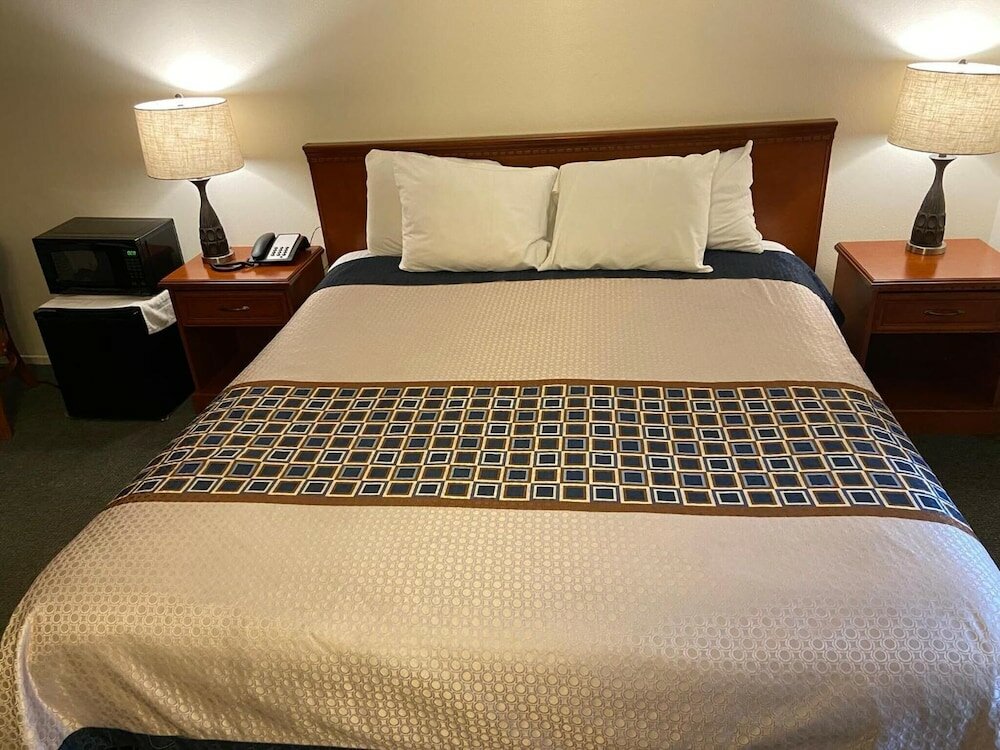 Фото Vantage Point Inn Woodland Hills