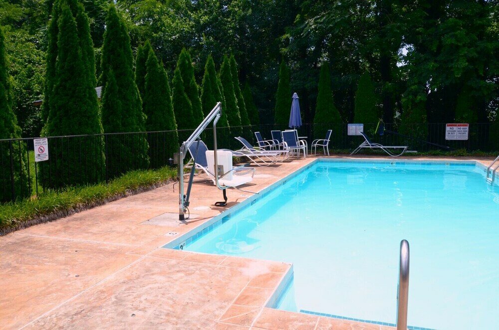 Фото Baymont by Wyndham Lynchburg