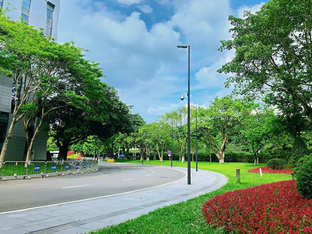 Фото Guangzhou Baiyun International Convention Center LN Dongfang Hotel