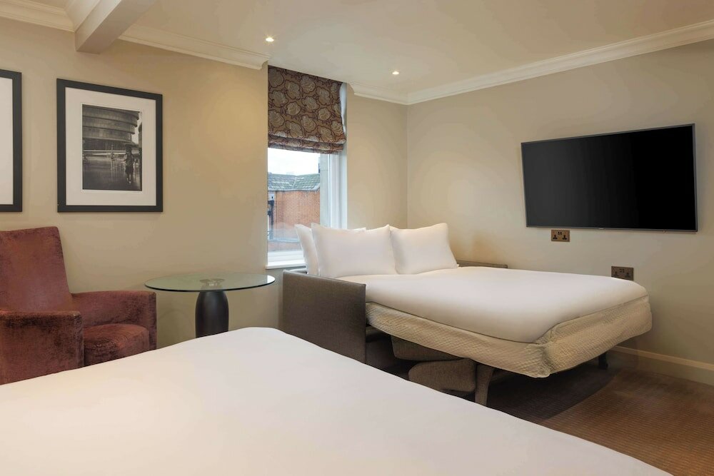 Фото Radisson Blu Edwardian Bloomsbury Street Hotel, London