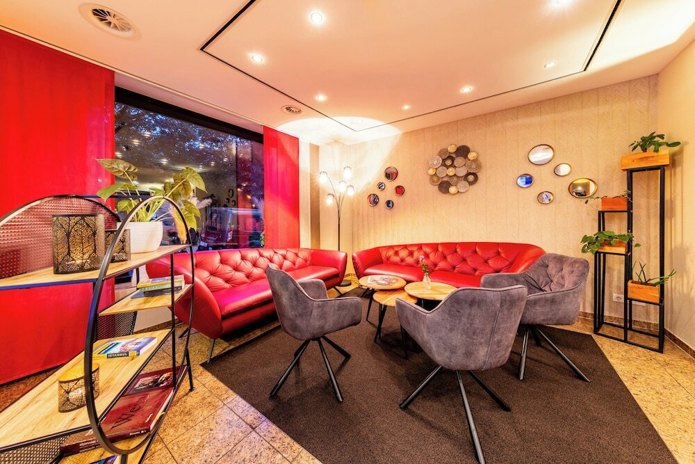 Фото Maingau Hotel