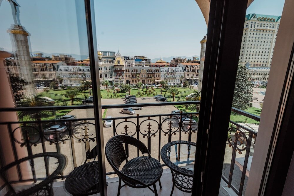 Фото Golden Palace Batumi Hotel & Casino