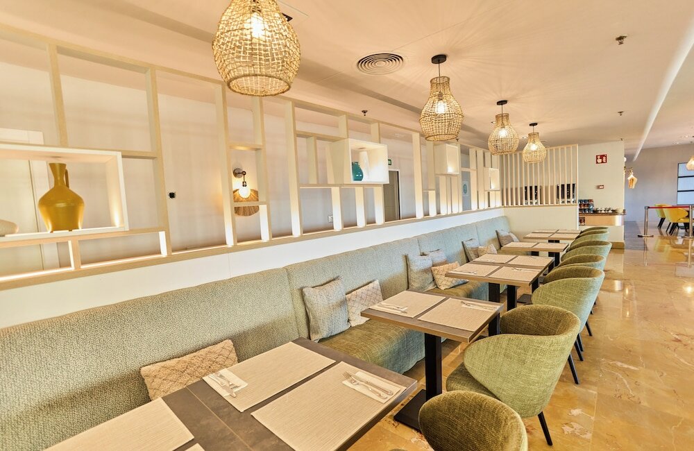 Фото Leonardo Hotel Fuengirola Costa del Sol