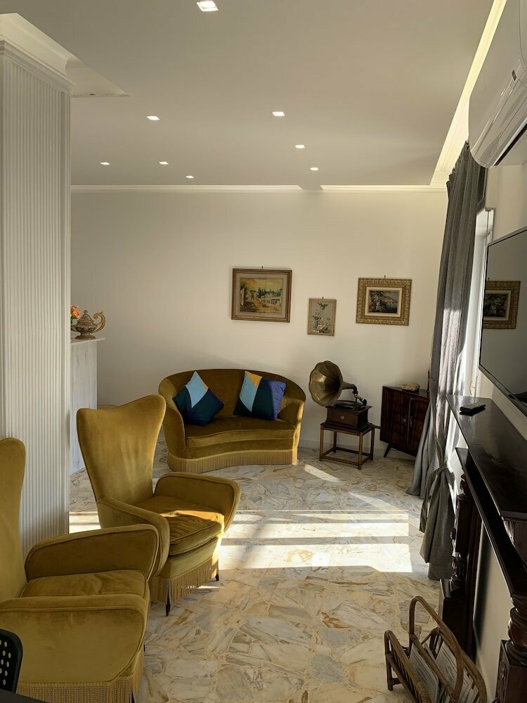 Hotel Di Palma Suite Museum, Naples, photo