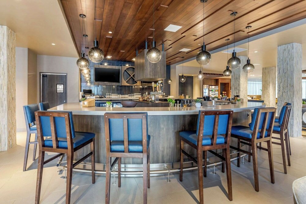 Фото Cambria Hotel Milwaukee Downtown