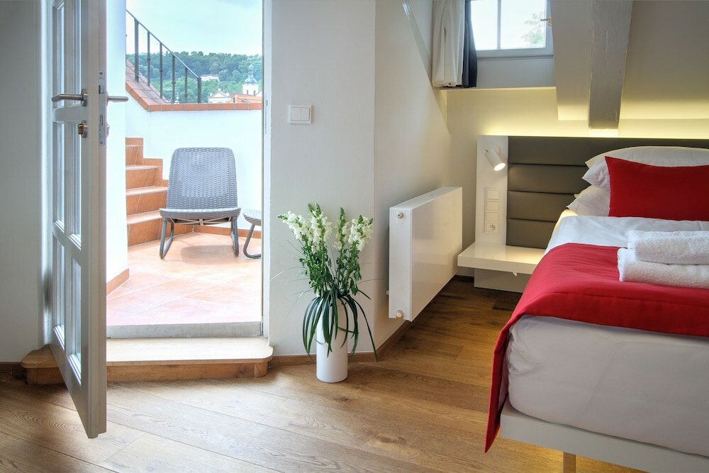 Фото Bishop's House