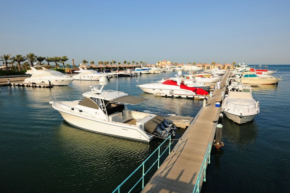 Фото Al Bander Hotel & Resort