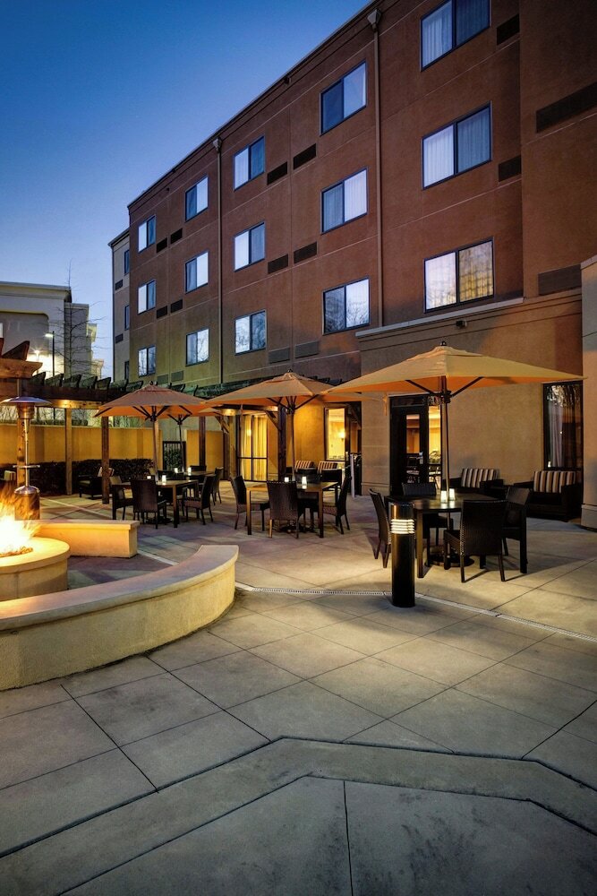 Фото Courtyard by Marriott Atlanta Airport West