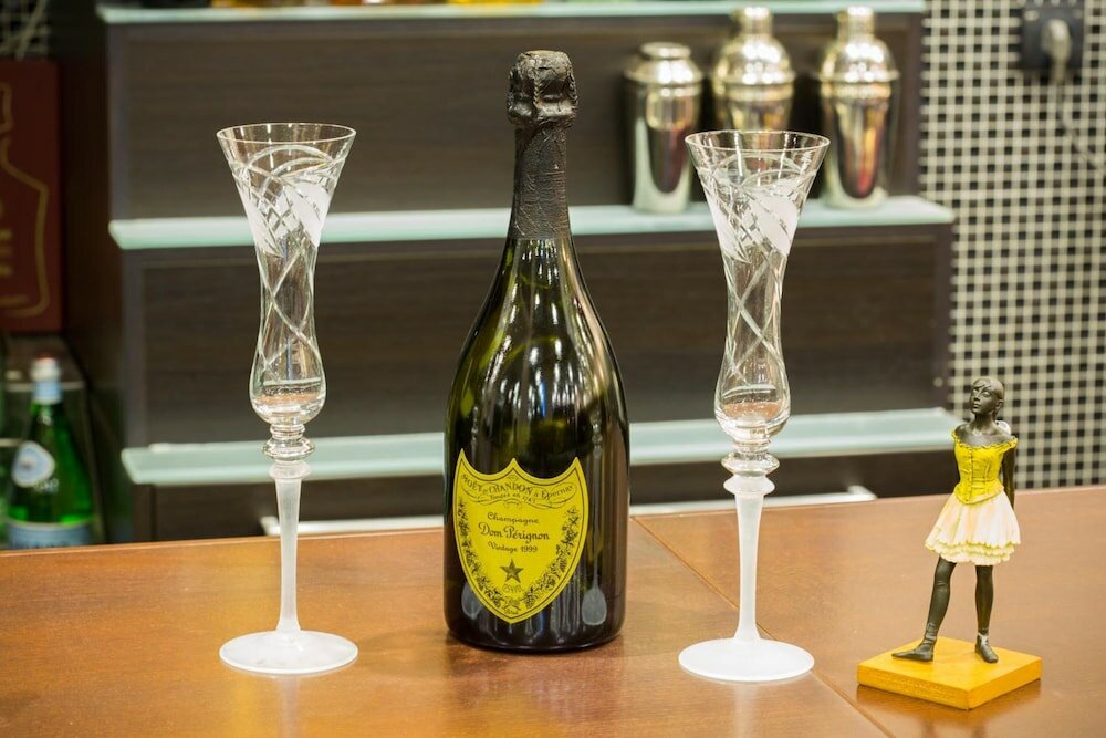 Фото Hotel Sterling Garni