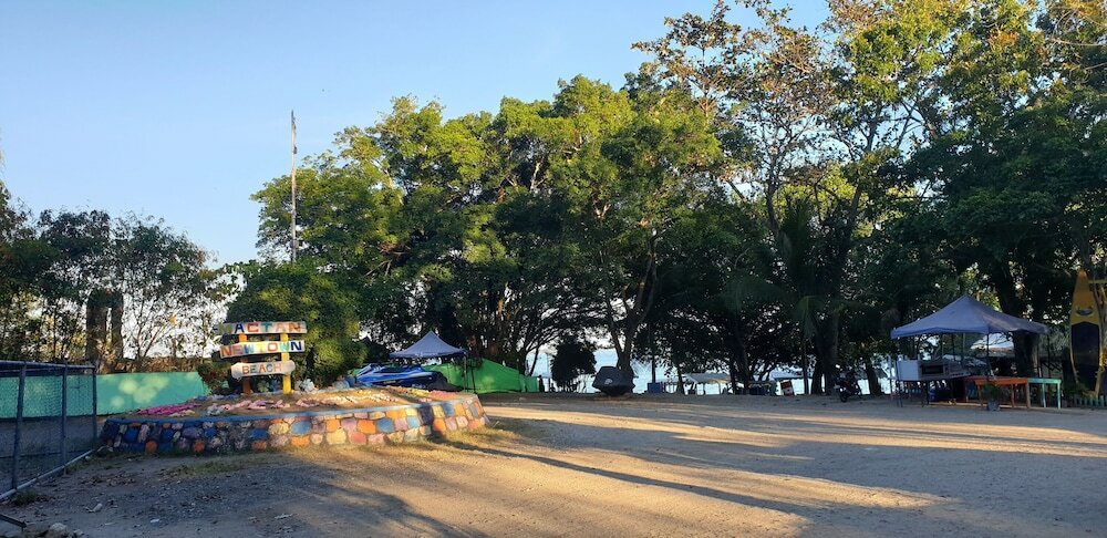 Фото Mactan Newtown with Ocean View