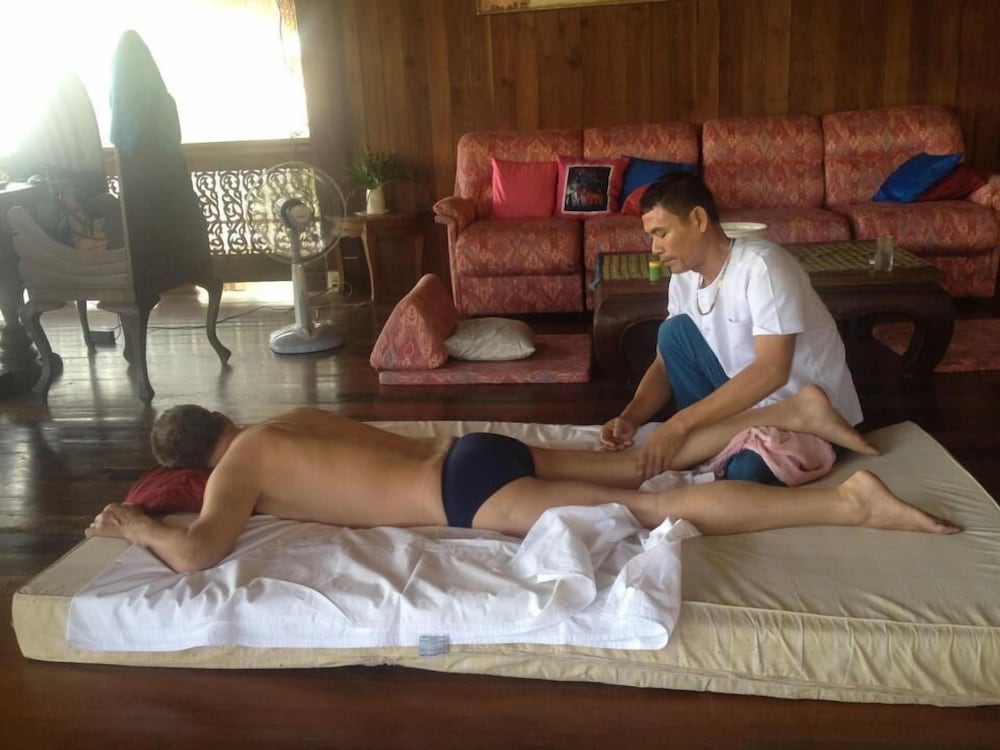 Фото Ruen Thai Rim Haad Resort