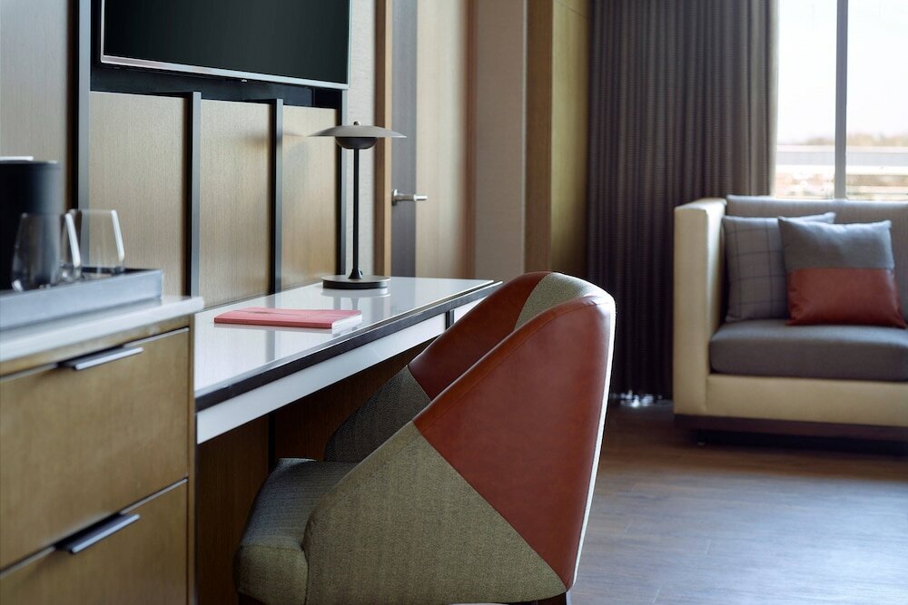 Фото Lexington Marriott City Center