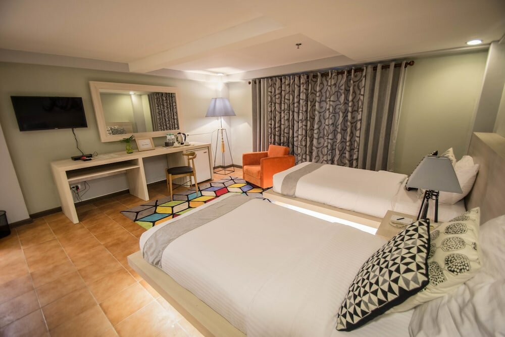 Фото Almont City Hotel