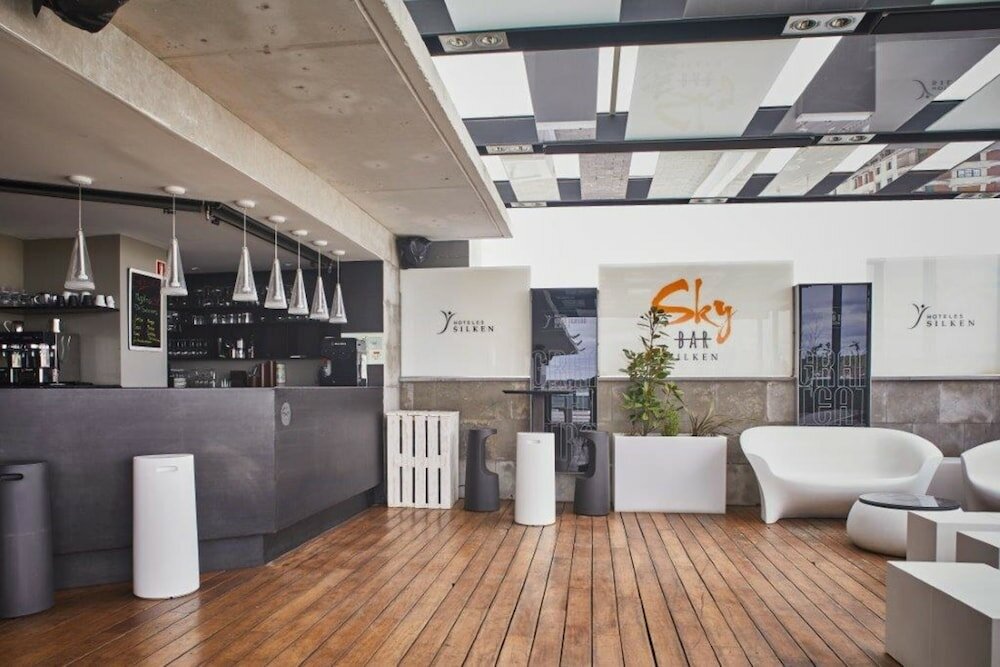 Фото Hotel Silken Gran Teatro Burgos