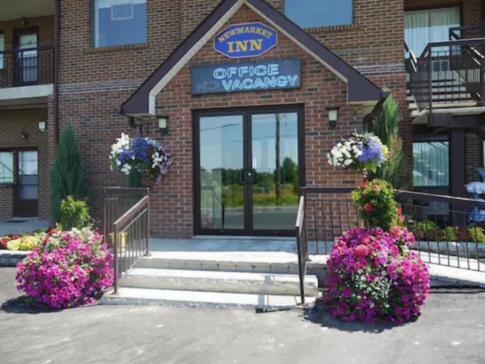 Фото Newmarket Inn