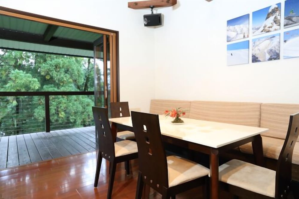 Фото Bears Den Mountain Lodge