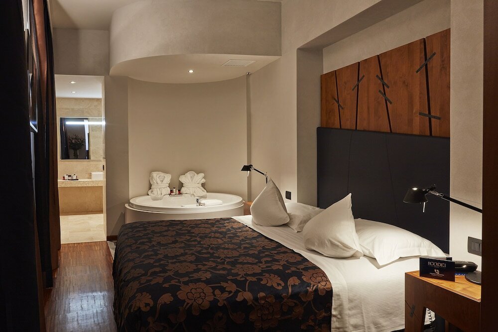 Фото The Code Hotel