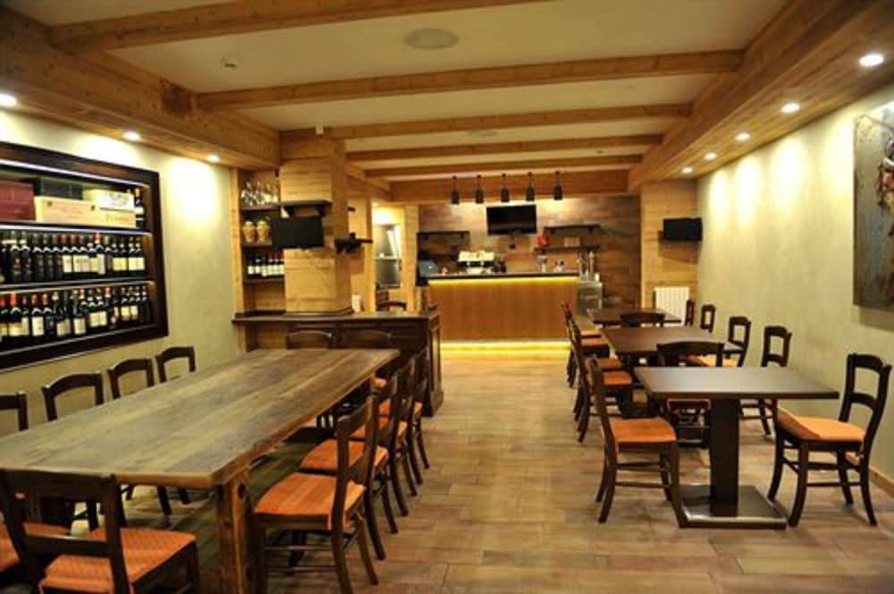 Фото Hotel Lo Scoiattolo