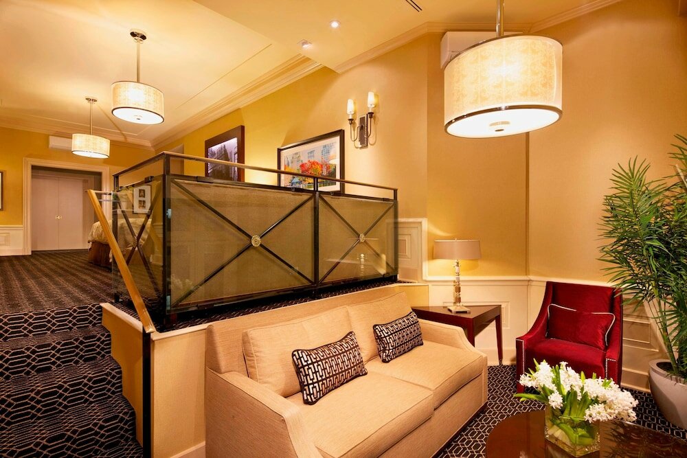 Фото The Algonquin Hotel Times Square, Autograph Collection