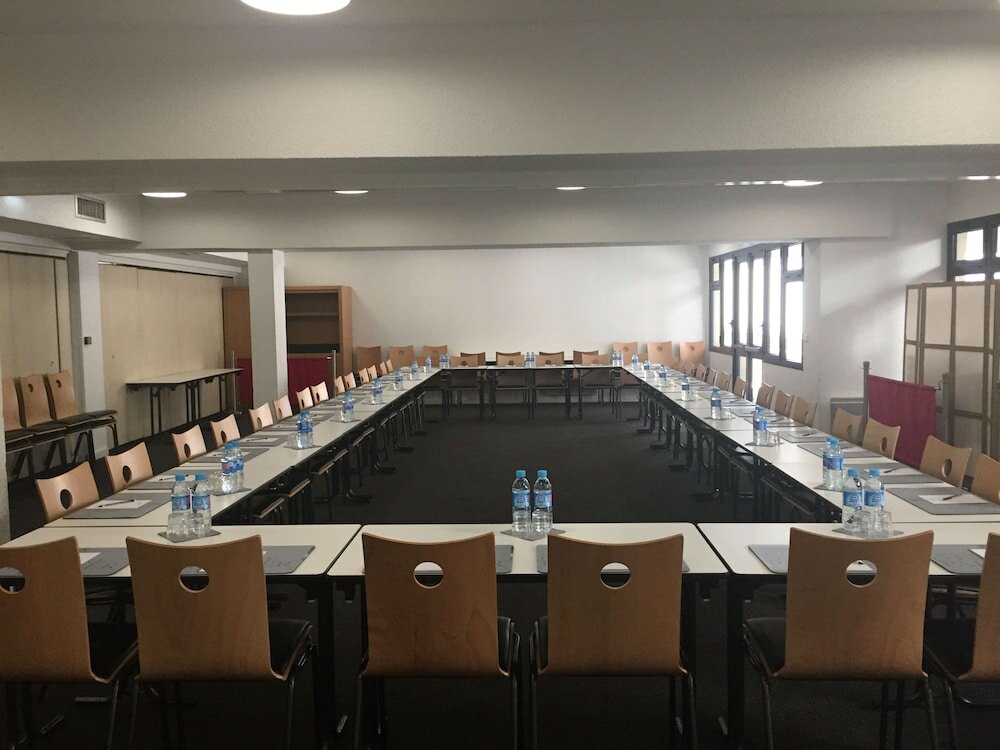 Фото Kyriad Le Bourget Centre - Parc Des Expositions