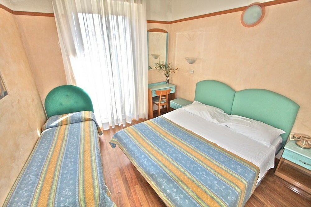 Фото Hotel Britannia