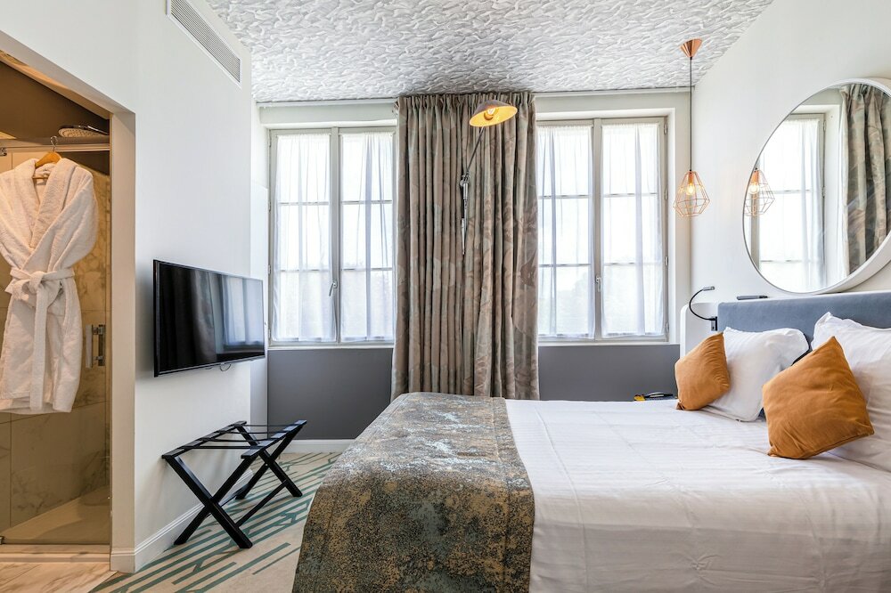 Фото Hotel Angoulême Le Saint Gelais