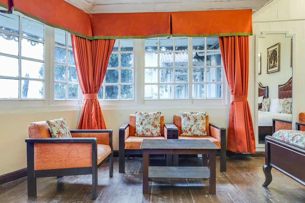 Фото Summit Swiss Heritage Hotel & SPA