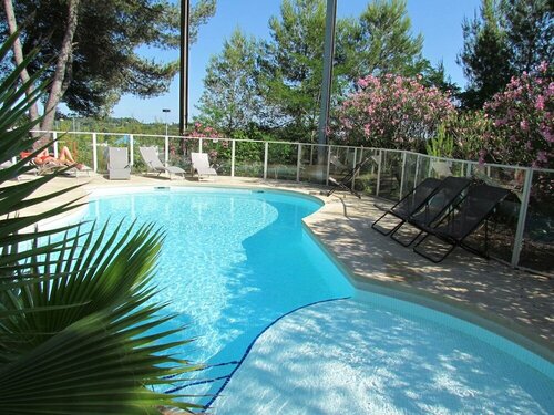 Гостиница Kyriad Montpellier Nord - Saint Cl& xC9; Ment De Rivi& xC8; Re в Лодеве