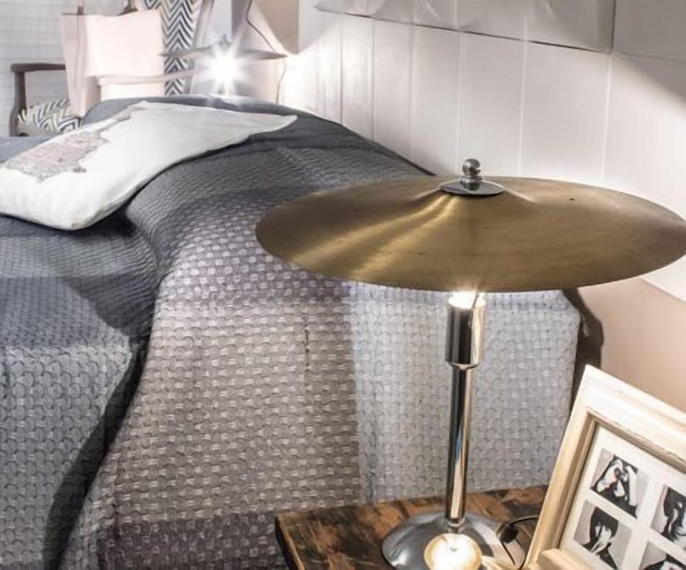 Фото AD Hoc Rooms