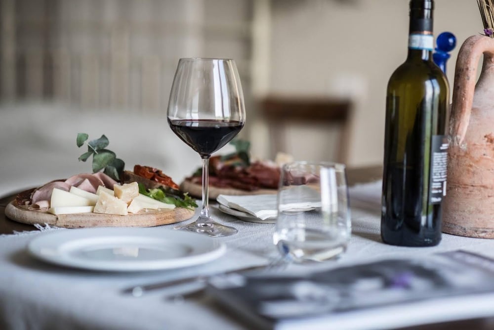 Фото Masseria Fontana di Vite