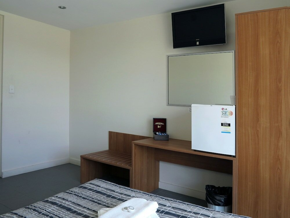 Фото Upper Ross Hotel