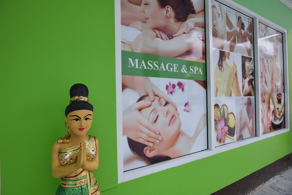 Фото Gold Airport Suites