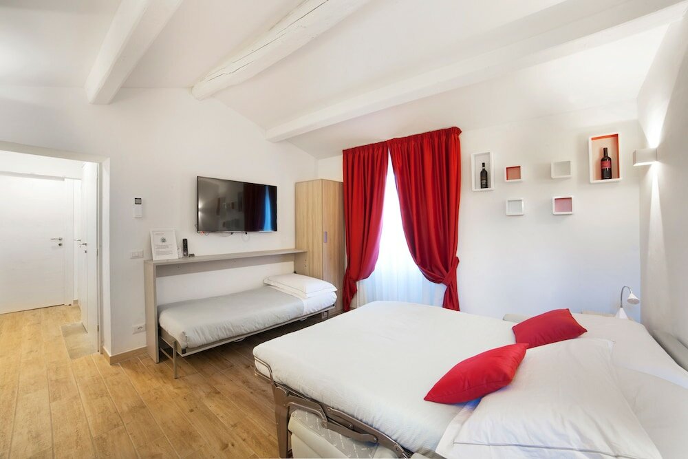 Фото Apollo Guest House