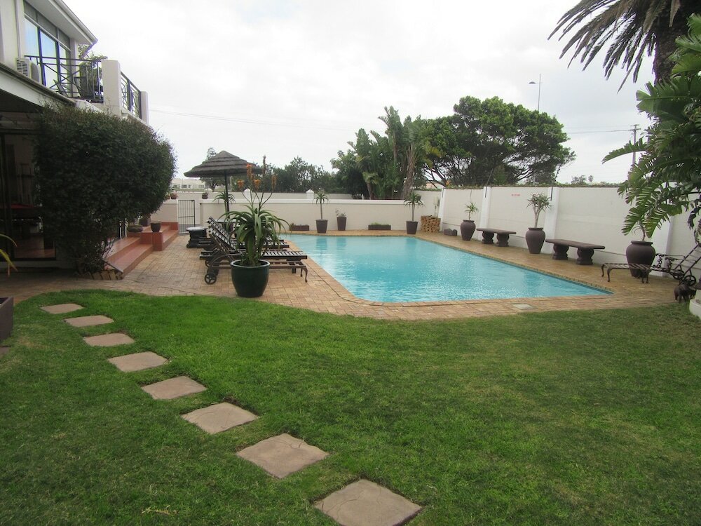 Фото Woodbridge Lodge