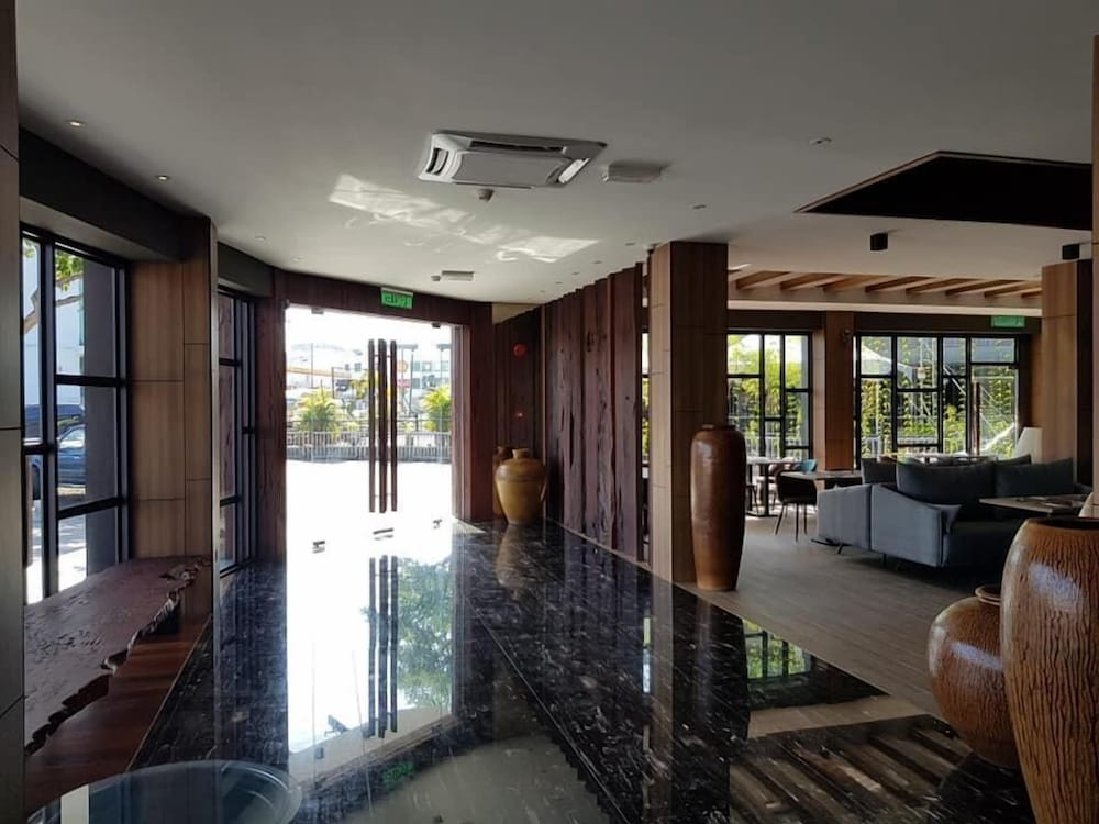 Фото Roxy Hotel Padungan