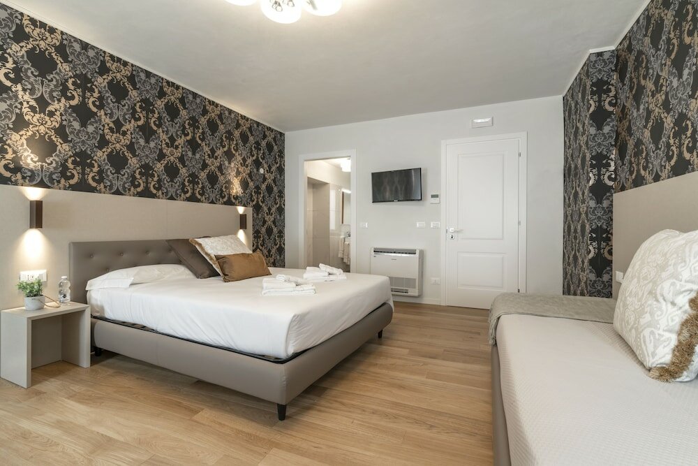 Фото Grifoni Boutique Hotel