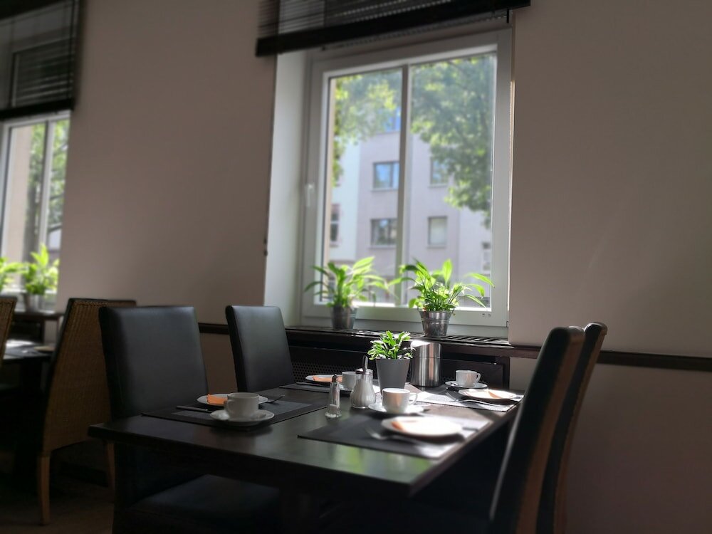 Фото SevenDays Hotel BoardingHouse