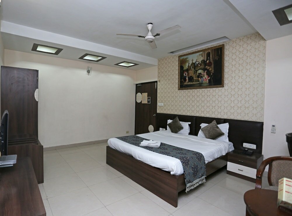 Фото Hotel Rushabh Home