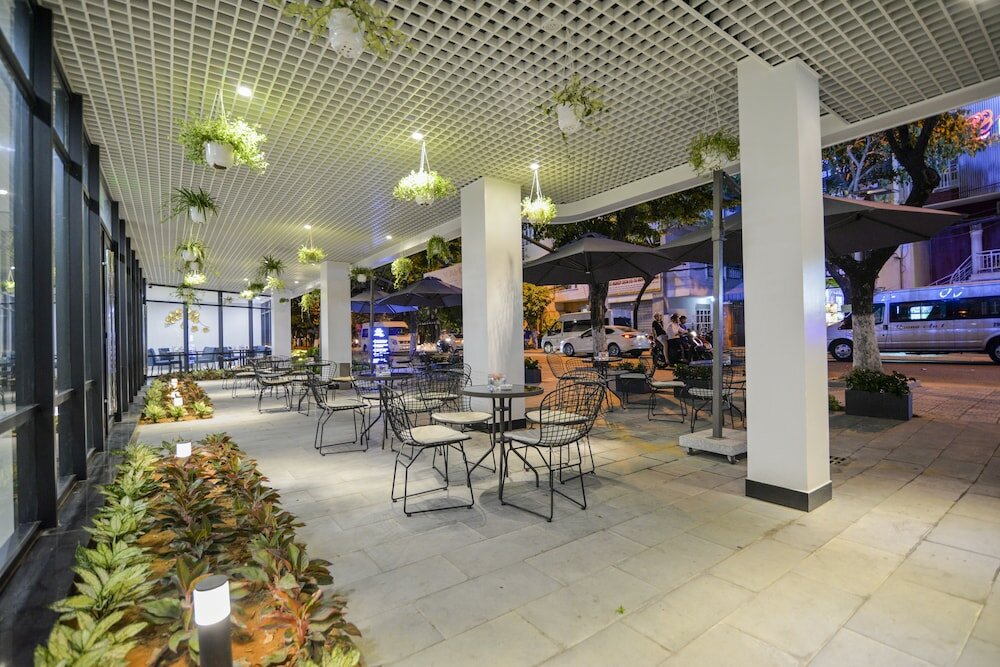 Фото Magnolia Hotel