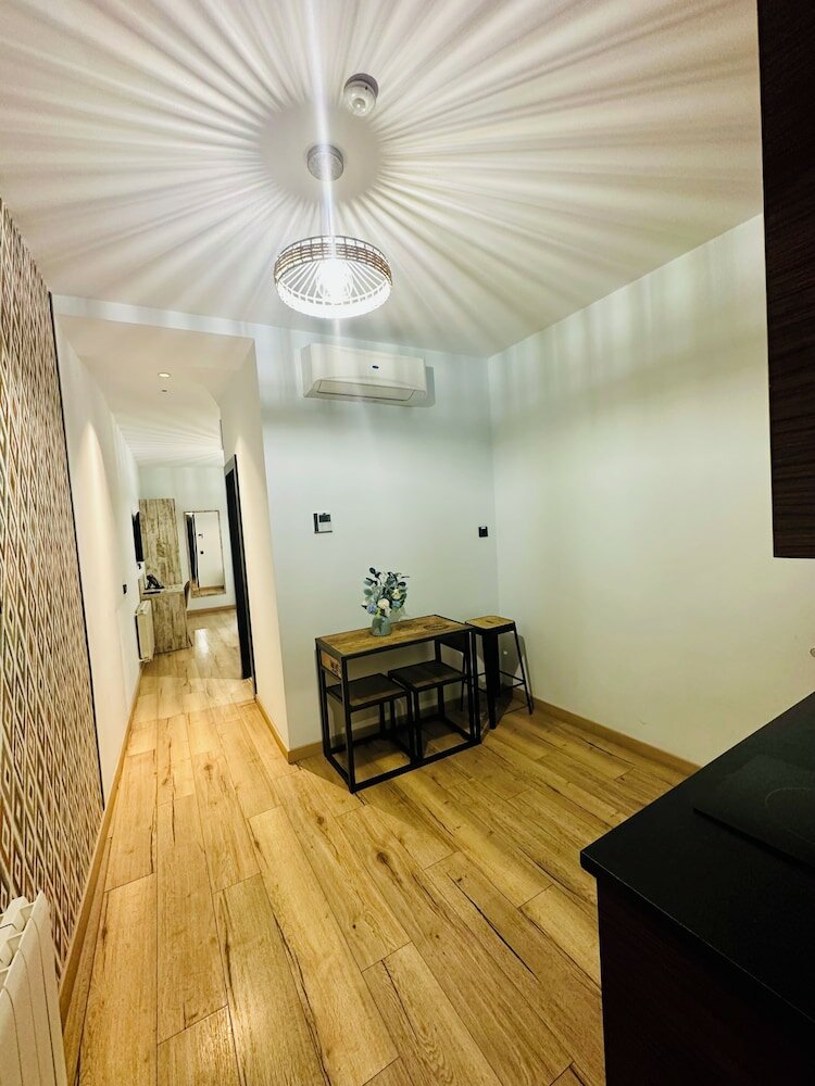 Фото Hostal Antón Martín